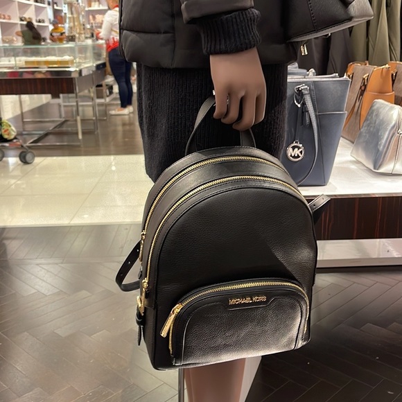 MICHAEL KORS Jaycee Medium zip pocket Pebbled Leather Backpack BLACK color - Picture 6 of 16